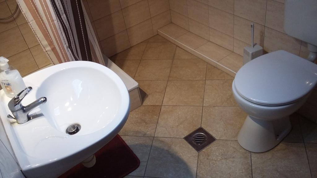 Keramiapark Guesthaus Hotel Budapest Ngoại thất bức ảnh